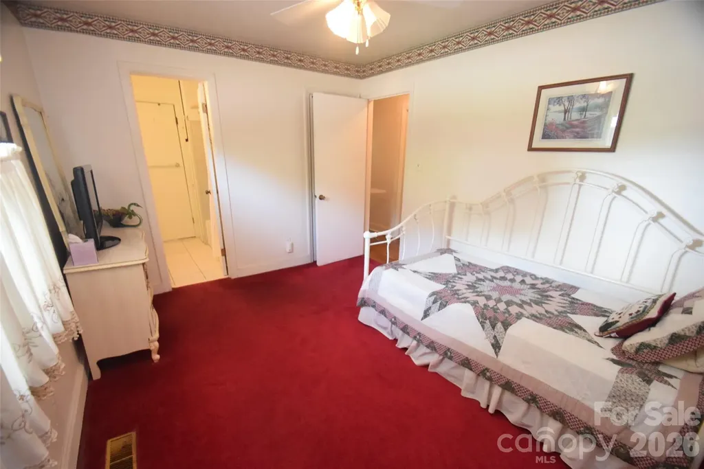 531 Seneca Place Charlotte NC 28210
