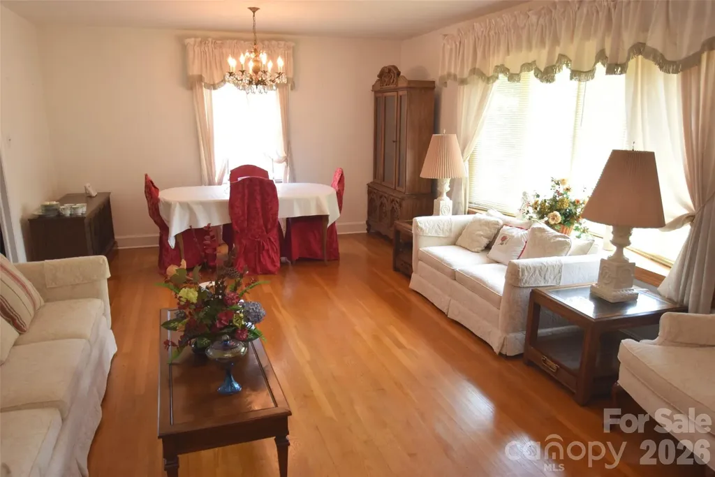 531 Seneca Place Charlotte NC 28210