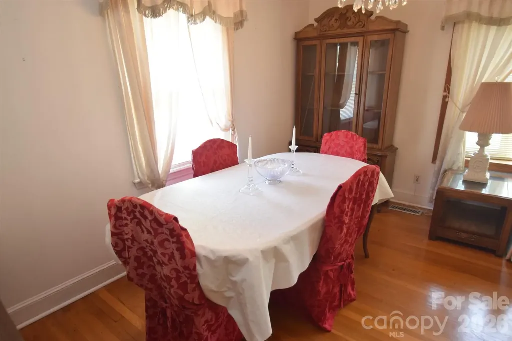 531 Seneca Place Charlotte NC 28210