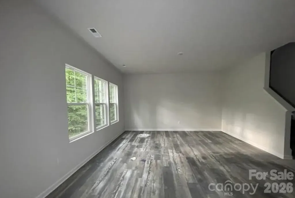 5146 Mark Drive NE Hickory NC 28601