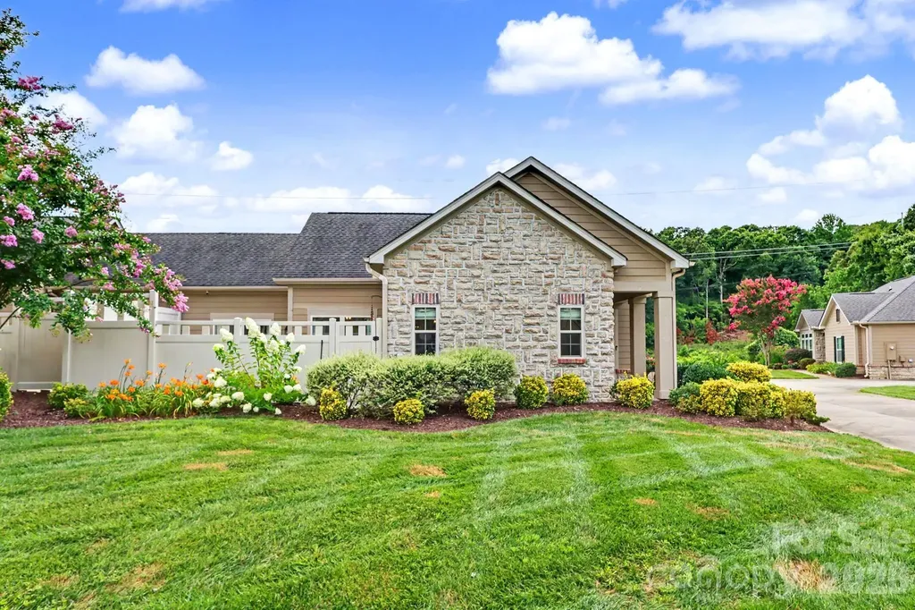 4759 Polo Gate Boulevard Charlotte NC 28216