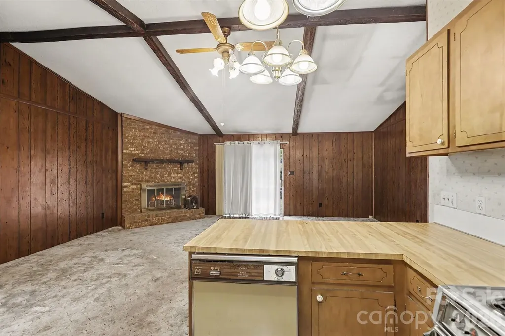 821 Ferrell Avenue Charlotte NC 28216