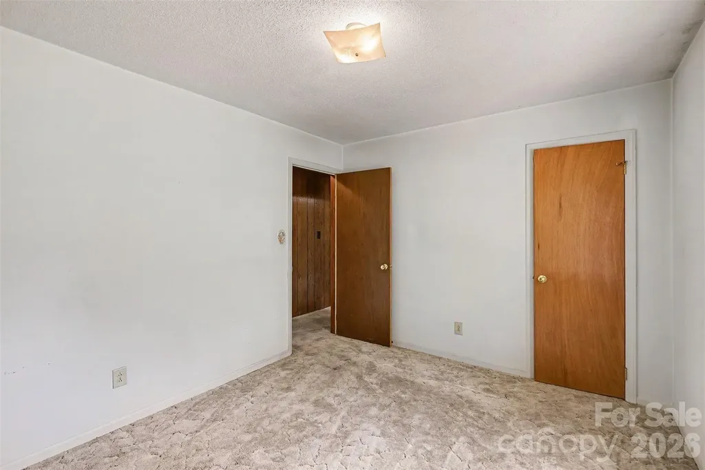 821 Ferrell Avenue Charlotte NC 28216