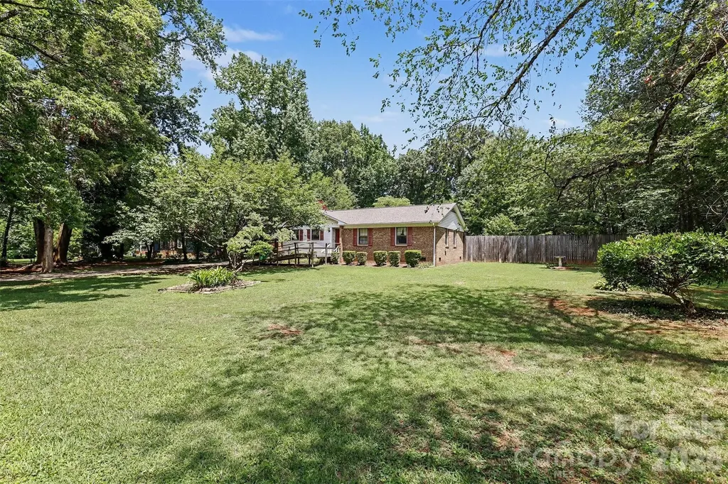 821 Ferrell Avenue Charlotte NC 28216