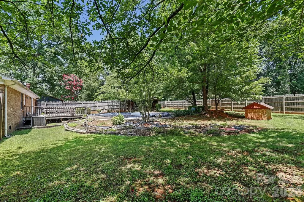 821 Ferrell Avenue Charlotte NC 28216