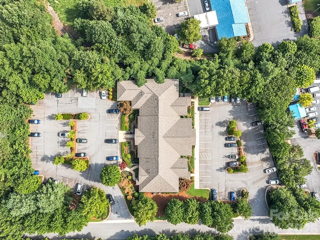 2 Walden Ridge Drive Asheville NC 28803
