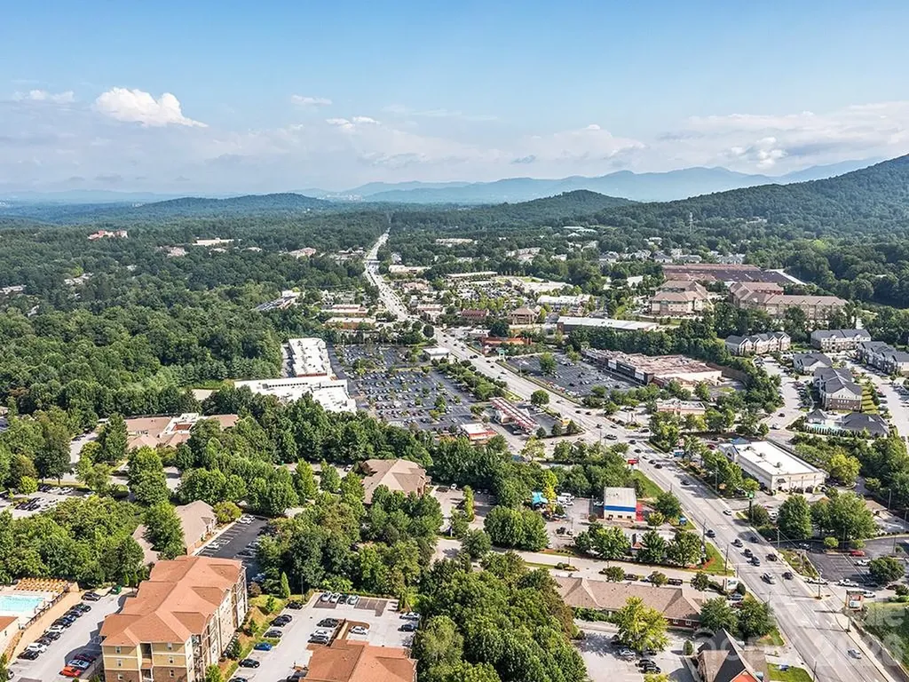 2 Walden Ridge Drive Asheville NC 28803