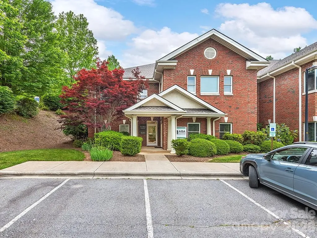 2 Walden Ridge Drive Asheville NC 28803