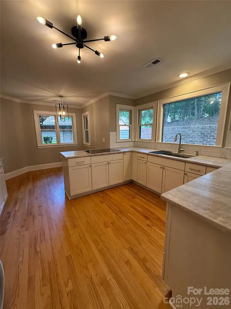 7434 Newmans Lane Charlotte NC 28270