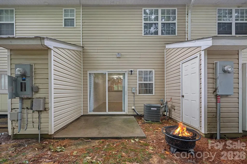 10822 Holly Ridge Boulevard Charlotte NC 28216