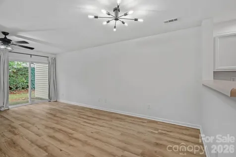 10822 Holly Ridge Boulevard Charlotte NC 28216