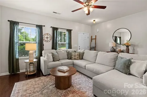 7102 Mclothian Lane Huntersville NC 28078