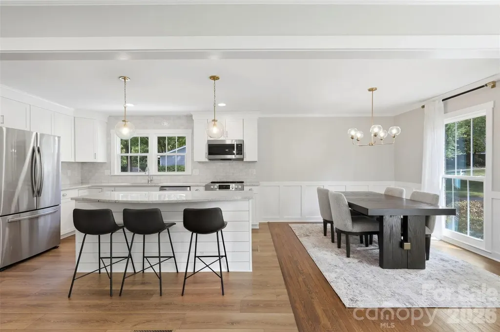 8115 Knollbrook Drive Charlotte NC 28270
