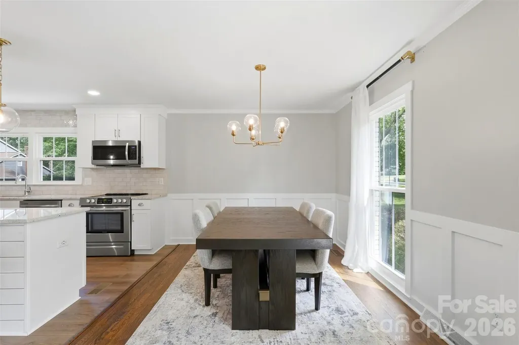 8115 Knollbrook Drive Charlotte NC 28270