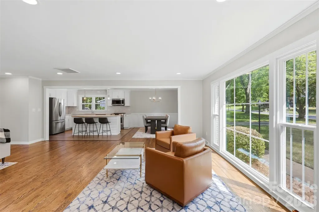 8115 Knollbrook Drive Charlotte NC 28270