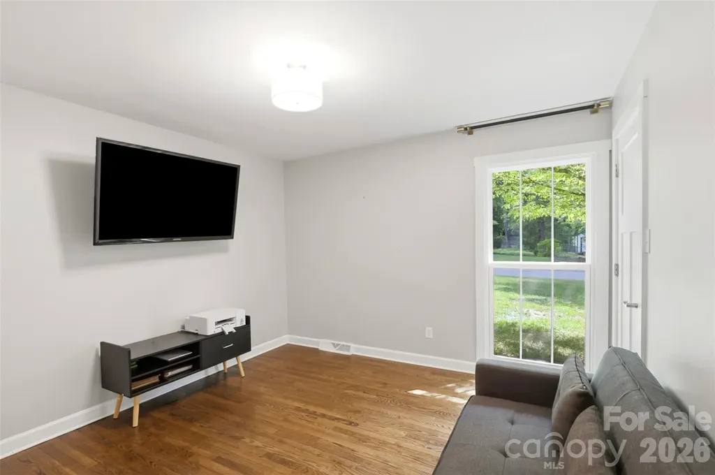 8115 Knollbrook Drive Charlotte NC 28270