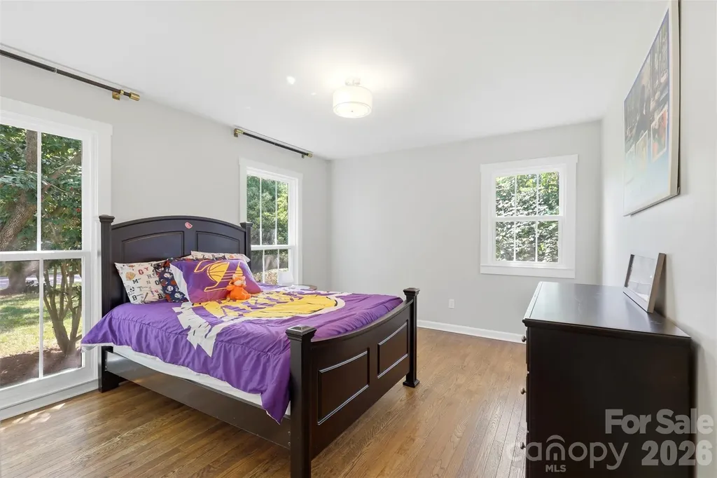 8115 Knollbrook Drive Charlotte NC 28270