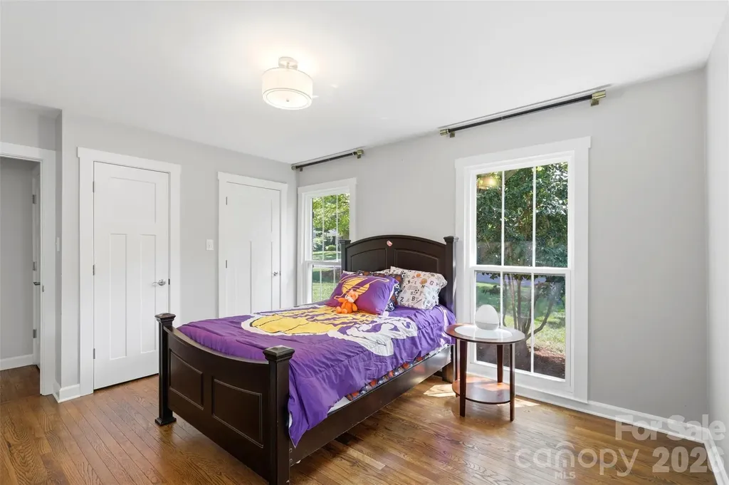 8115 Knollbrook Drive Charlotte NC 28270