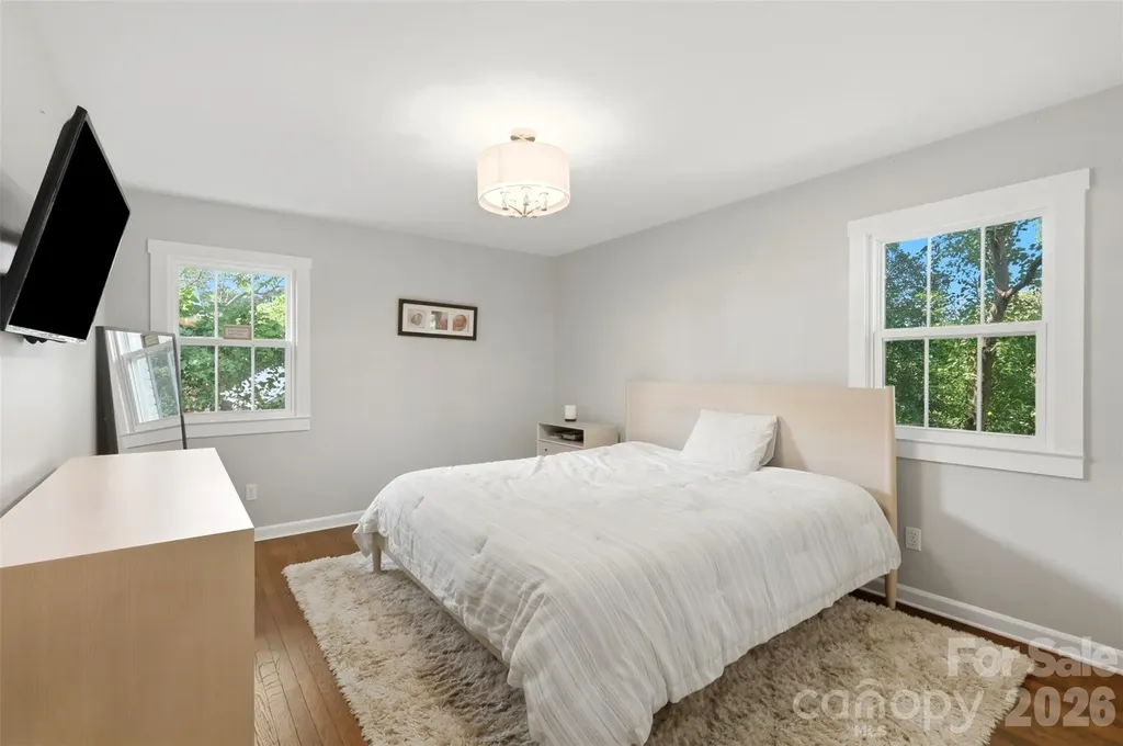 8115 Knollbrook Drive Charlotte NC 28270