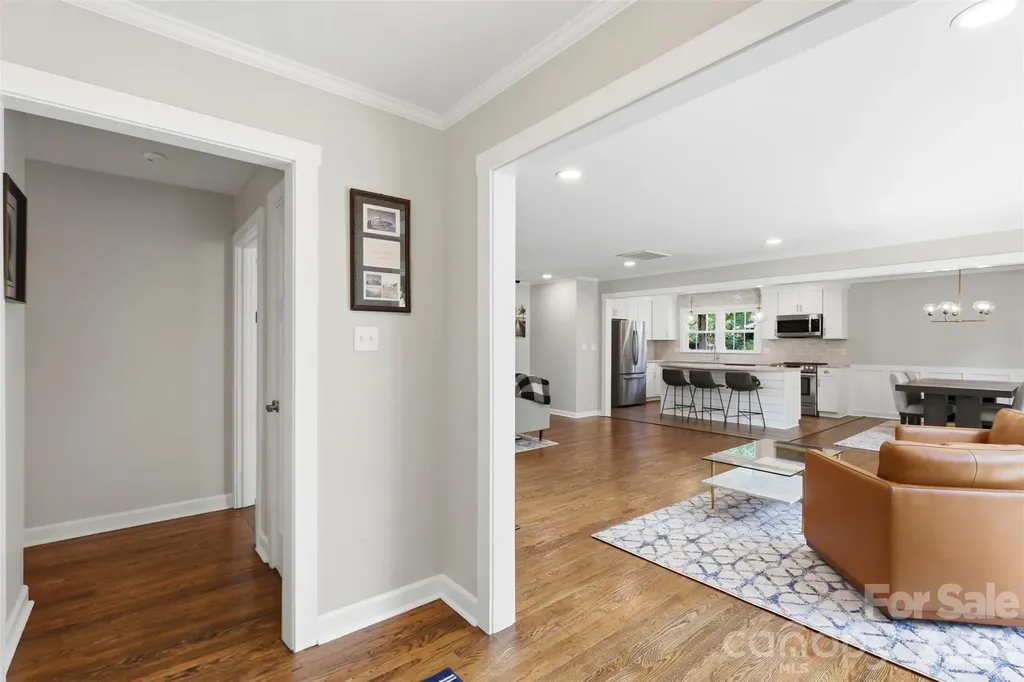 8115 Knollbrook Drive Charlotte NC 28270