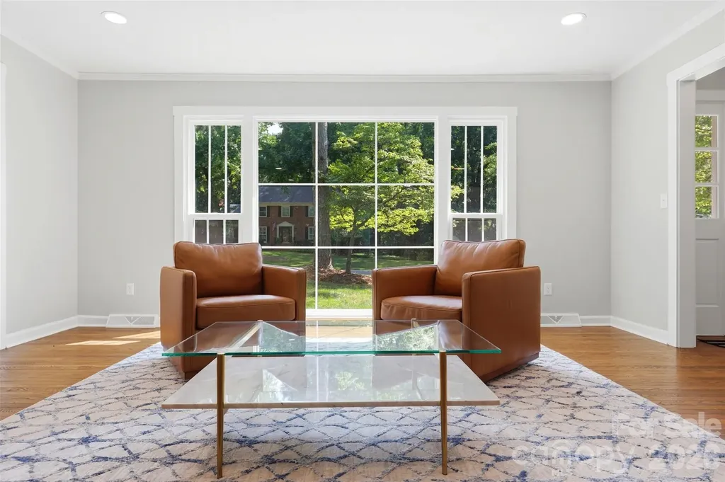 8115 Knollbrook Drive Charlotte NC 28270