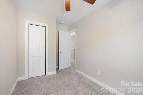 3939 Newhall Drive Hickory NC 28601