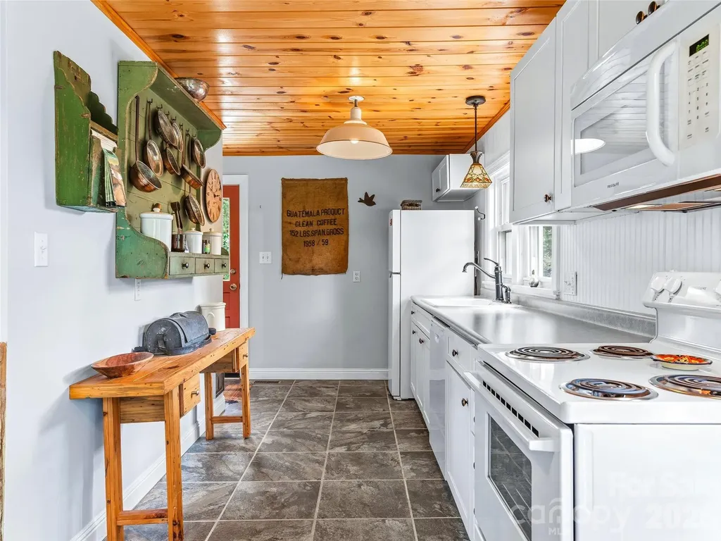 57 Langwell Avenue Asheville NC 28806