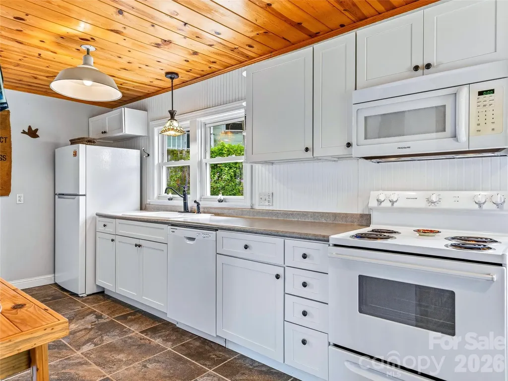 57 Langwell Avenue Asheville NC 28806