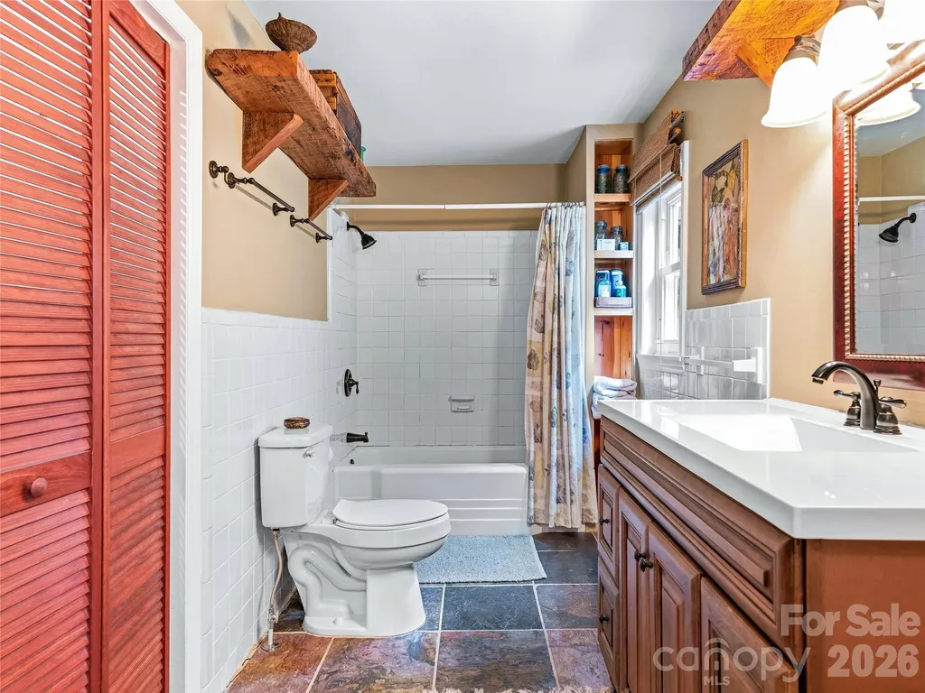 57 Langwell Avenue Asheville NC 28806
