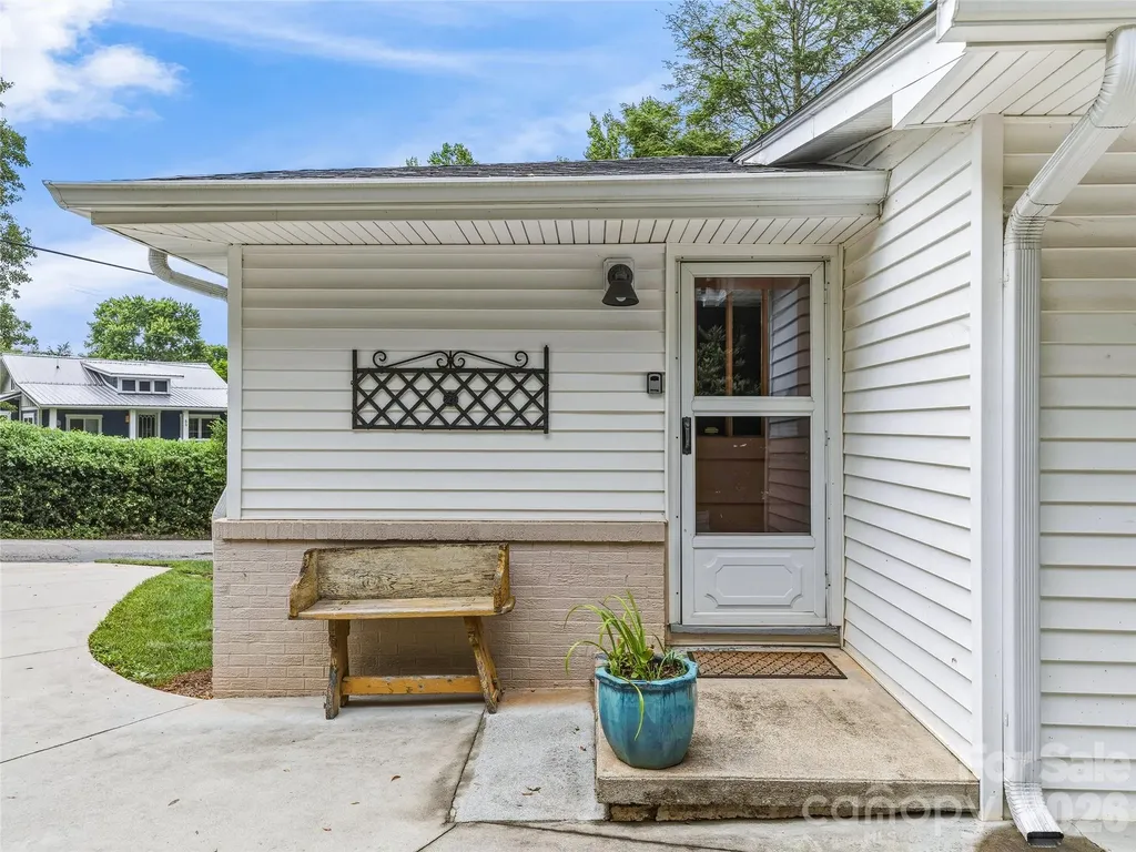57 Langwell Avenue Asheville NC 28806