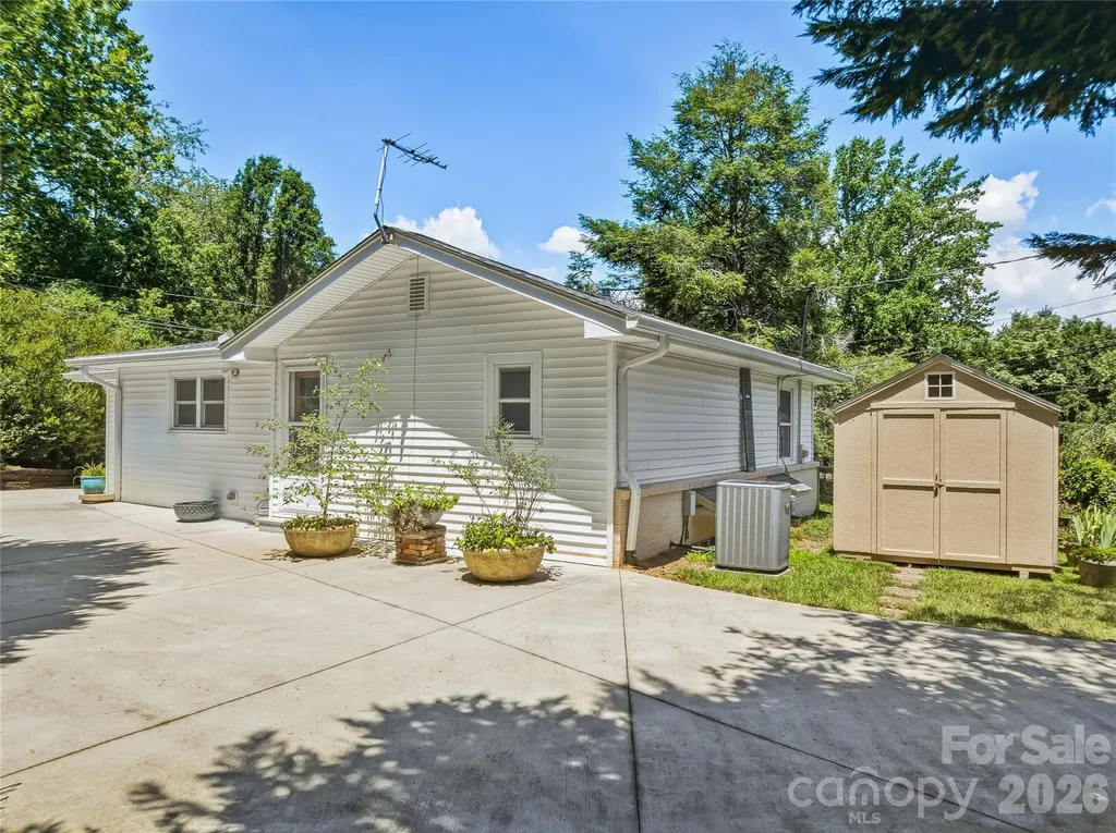 57 Langwell Avenue Asheville NC 28806