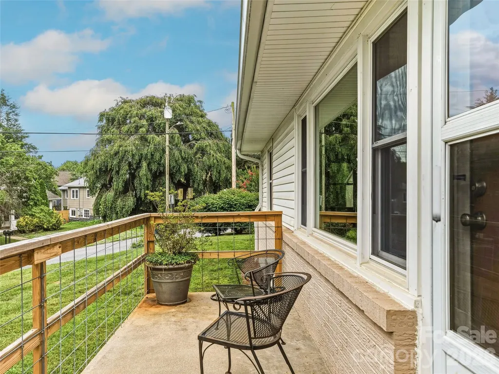 57 Langwell Avenue Asheville NC 28806