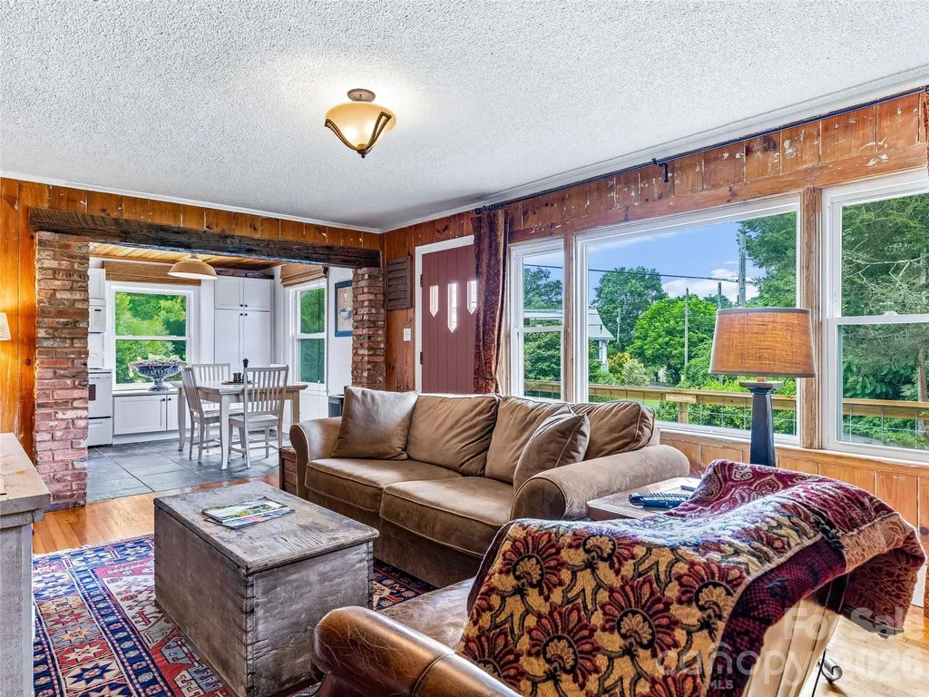 57 Langwell Avenue Asheville NC 28806