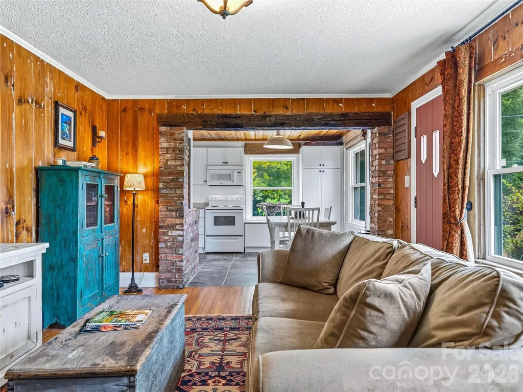 57 Langwell Avenue Asheville NC 28806