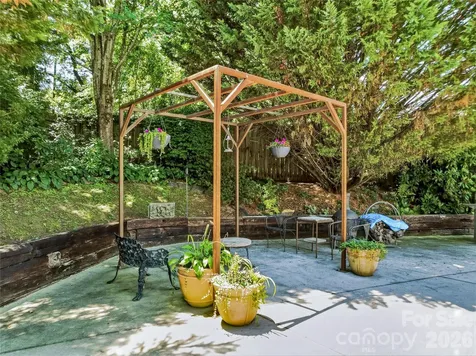 57 Langwell Avenue Asheville NC 28806