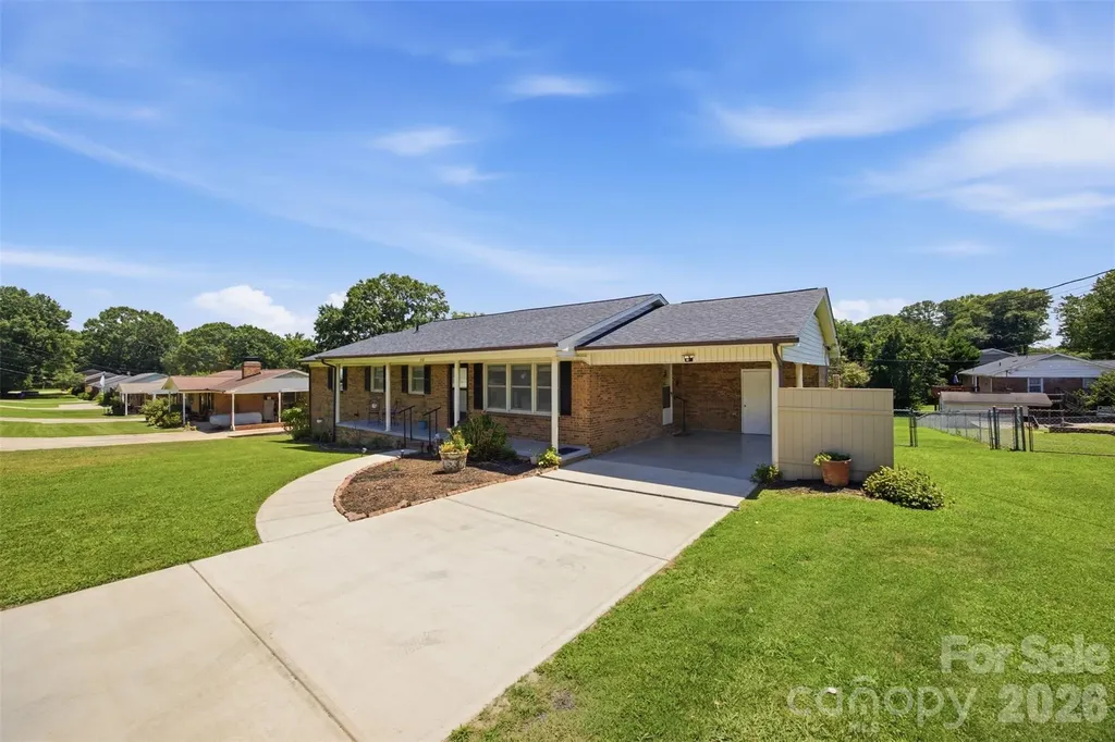 1515 Dallas Cherryville Highway Dallas NC 28034