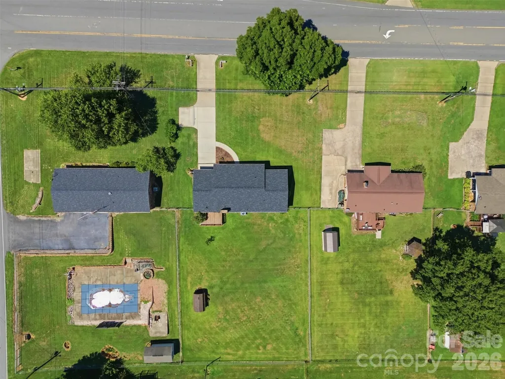 1515 Dallas Cherryville Highway Dallas NC 28034