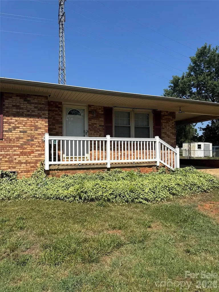 202 W Debby Drive Shelby NC 28152