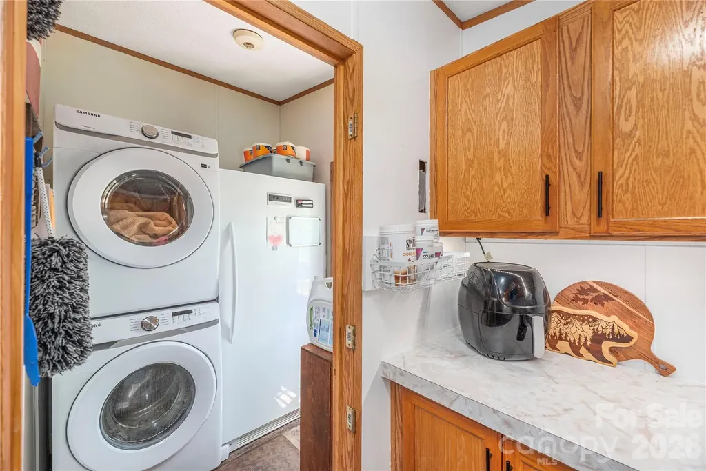40 Farmstead Road Leicester NC 28748