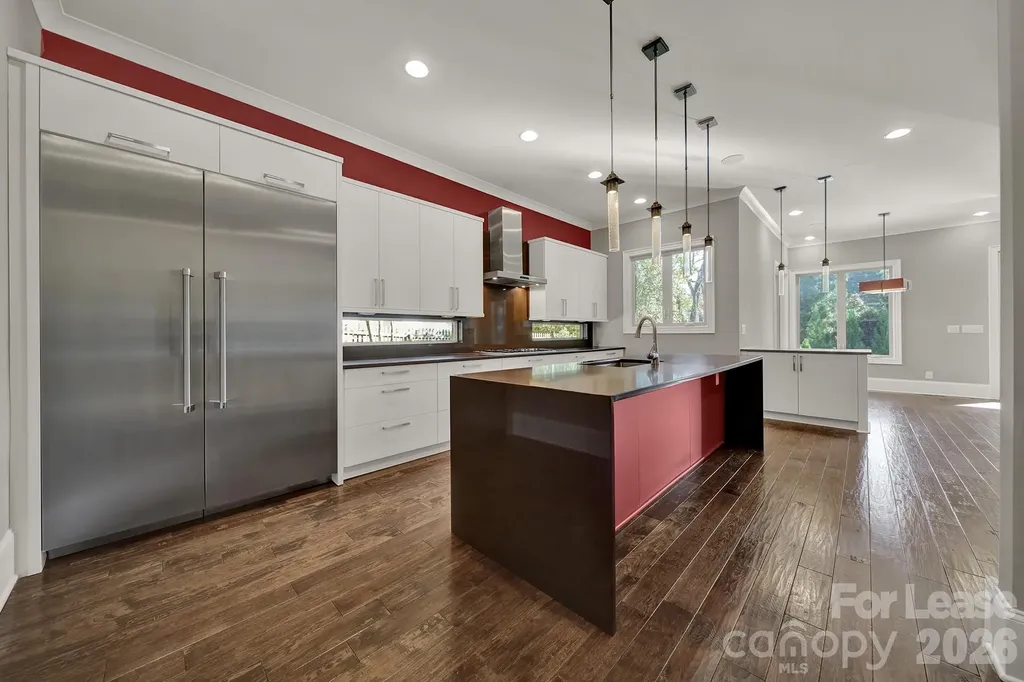 2011 Sharon Avenue Charlotte NC 28211