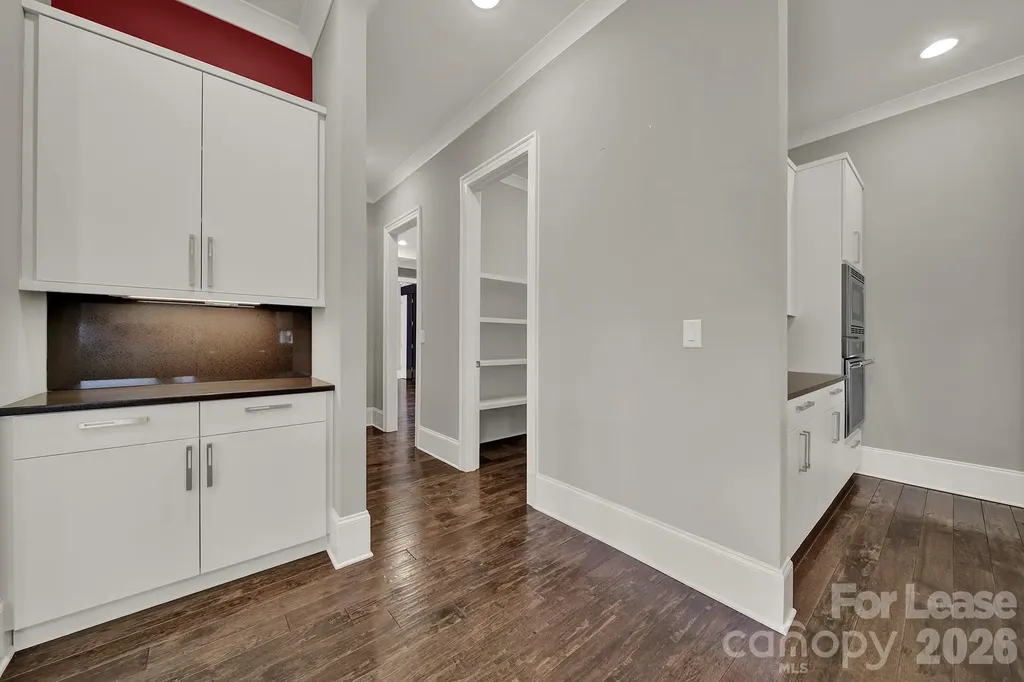 2011 Sharon Avenue Charlotte NC 28211