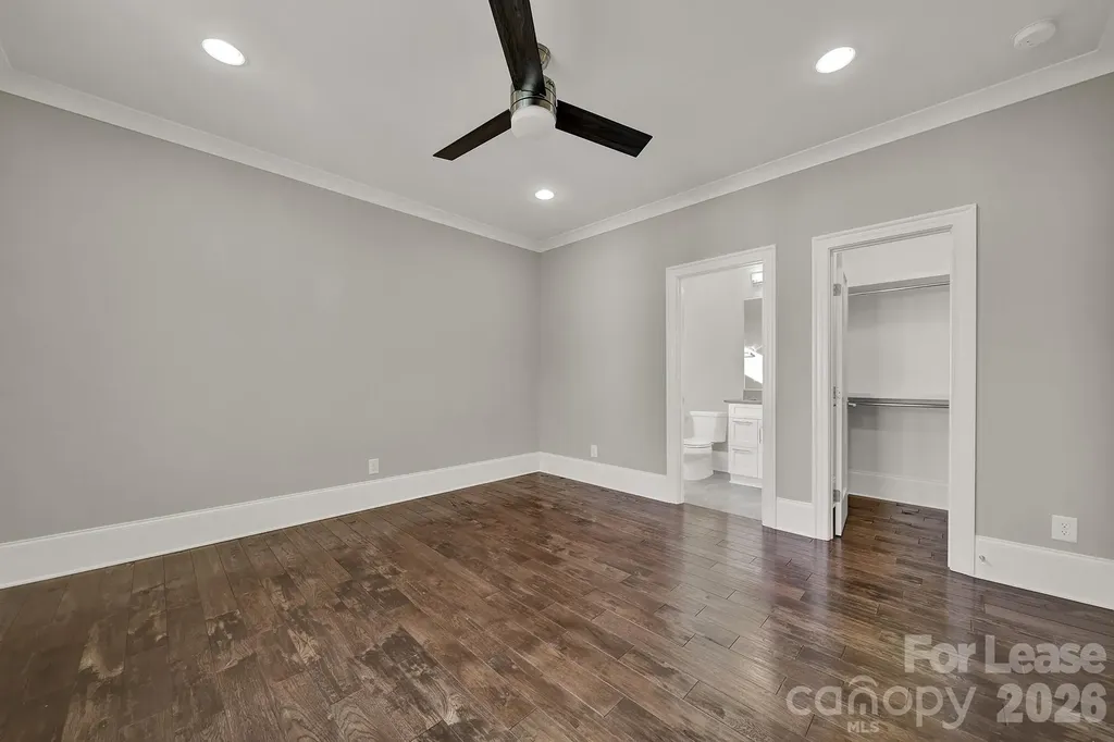 2011 Sharon Avenue Charlotte NC 28211