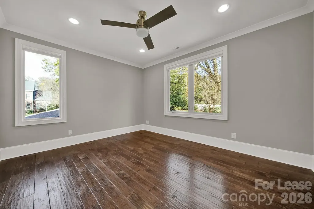 2011 Sharon Avenue Charlotte NC 28211