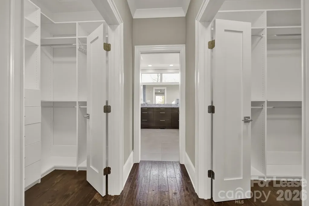 2011 Sharon Avenue Charlotte NC 28211