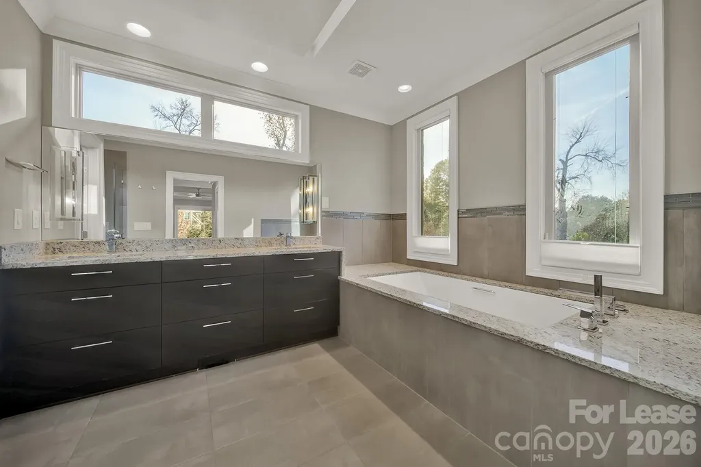 2011 Sharon Avenue Charlotte NC 28211