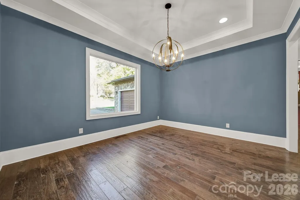 2011 Sharon Avenue Charlotte NC 28211