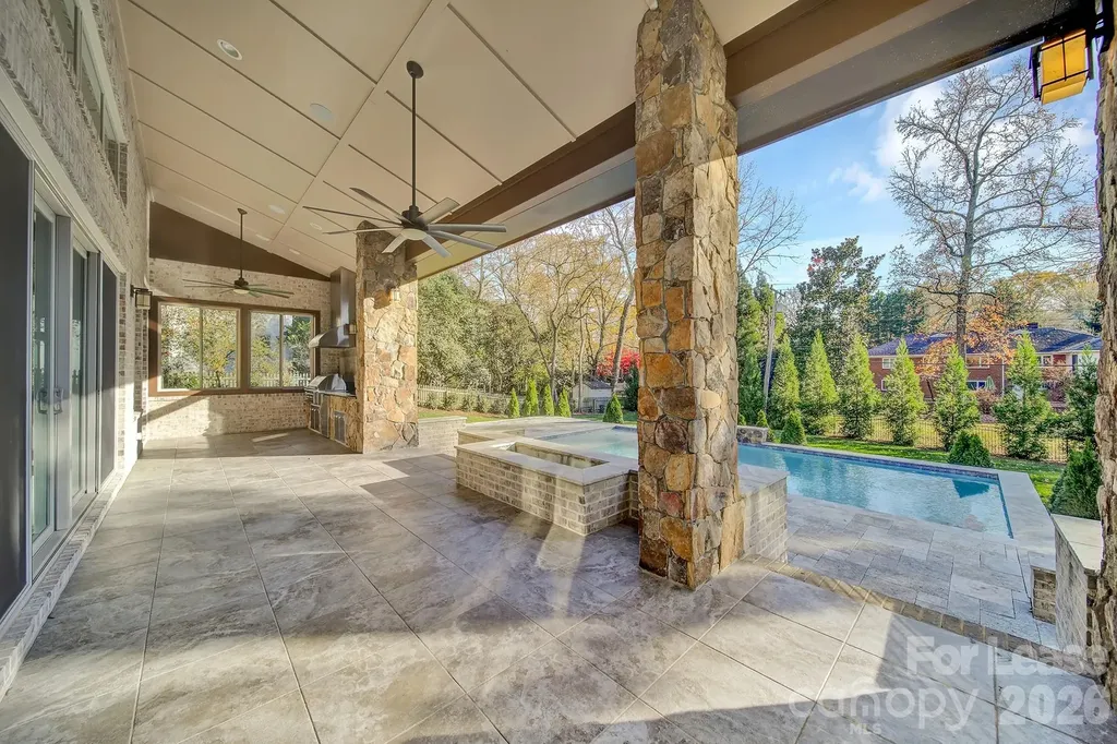 2011 Sharon Avenue Charlotte NC 28211