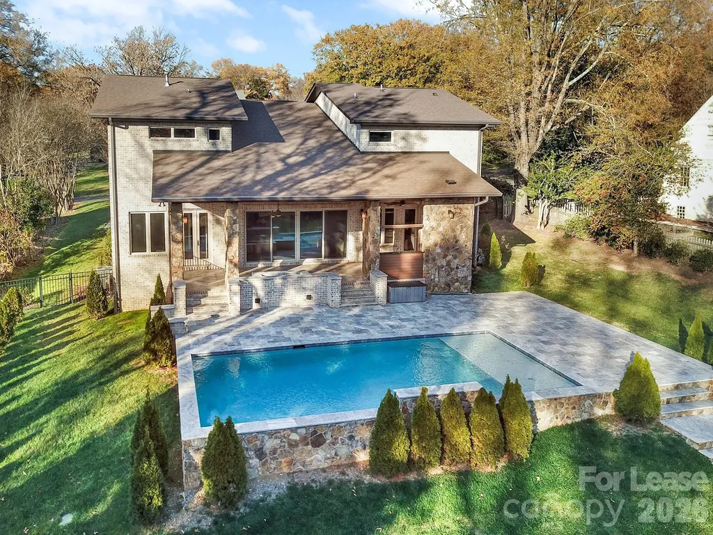 2011 Sharon Avenue Charlotte NC 28211