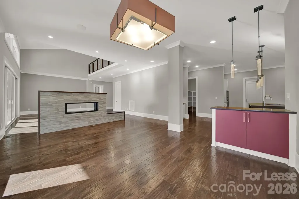 2011 Sharon Avenue Charlotte NC 28211