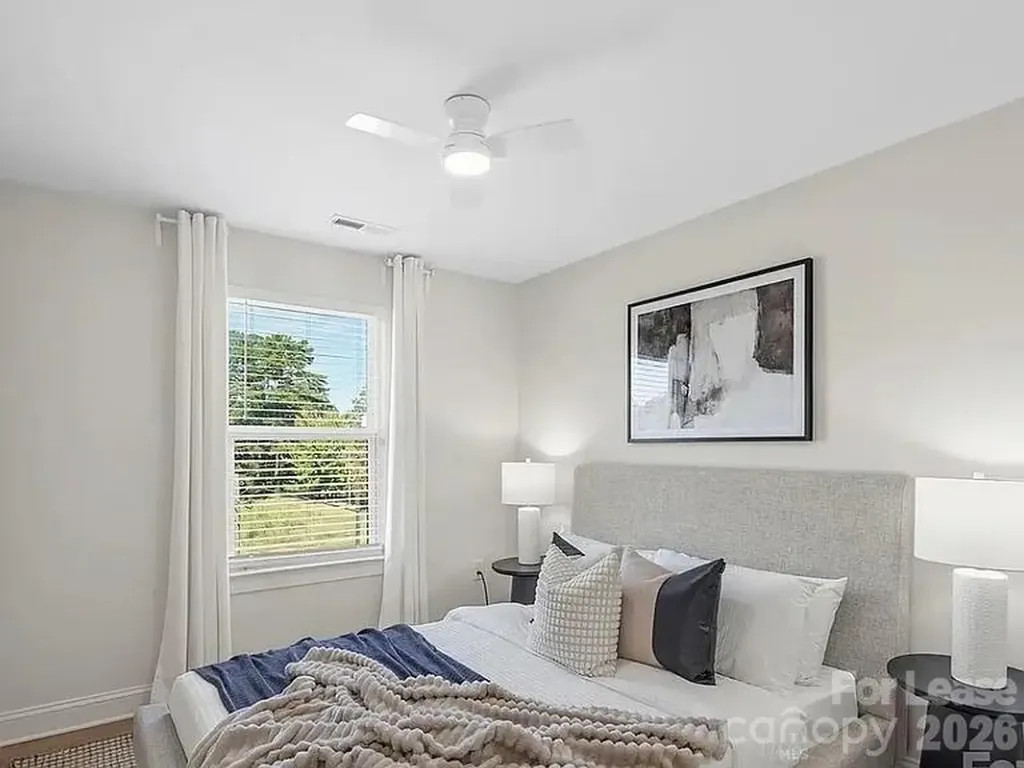 1104 Wonder Way Charlotte NC 28208